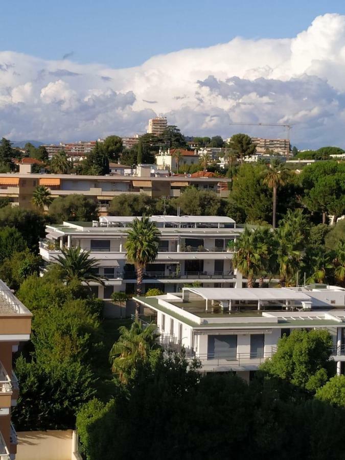 Jardins Du Pont Du Lys Apartment Juan-les-Pins Bagian luar foto